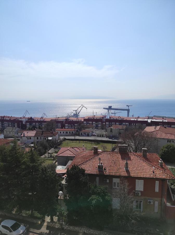 Sunny Apartment In Fiume Esterno foto